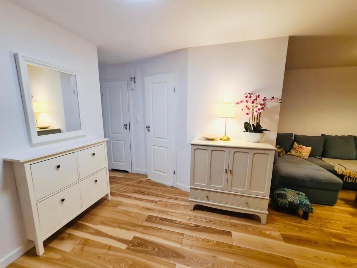 Mountain view 2-double bedroom apartment Jelenia Góra Buitenkant foto