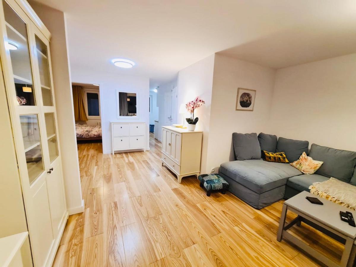 Mountain view 2-double bedroom apartment Jelenia Góra Buitenkant foto